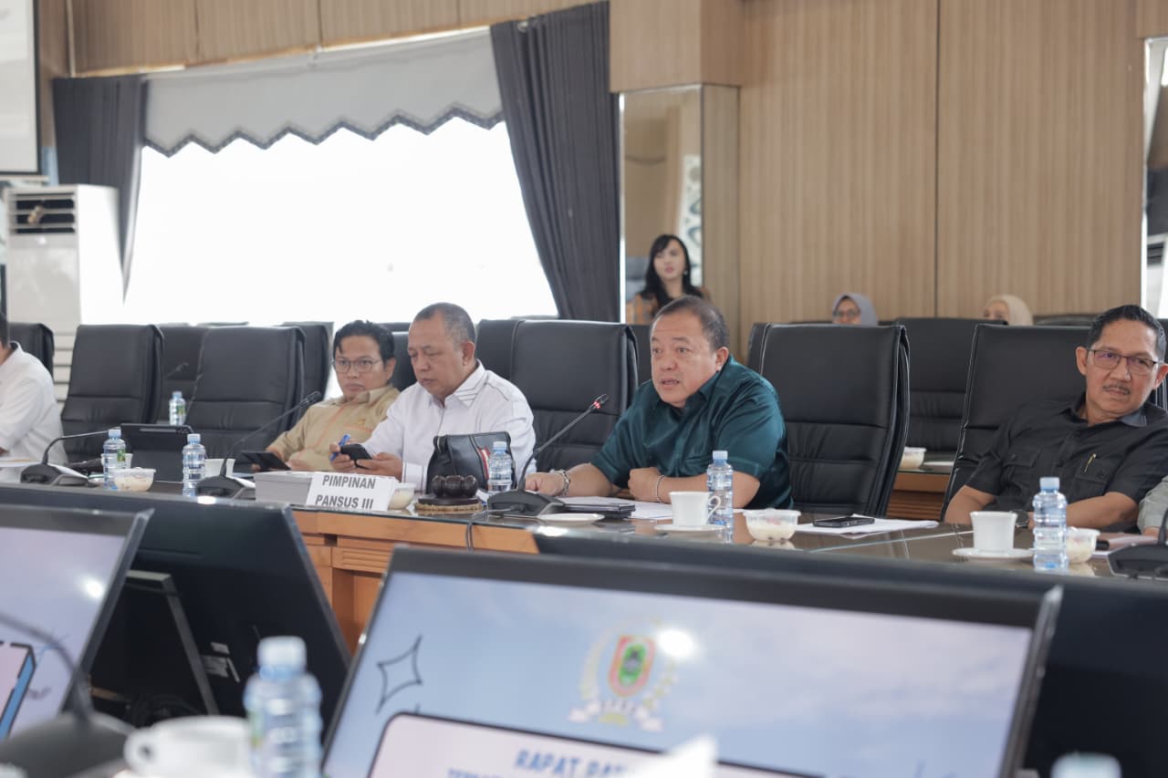 Pansus III DPRD Kalsel Dukung Kepemilikan Mayoritas Pemprov Kalsel di Bank Kalsel